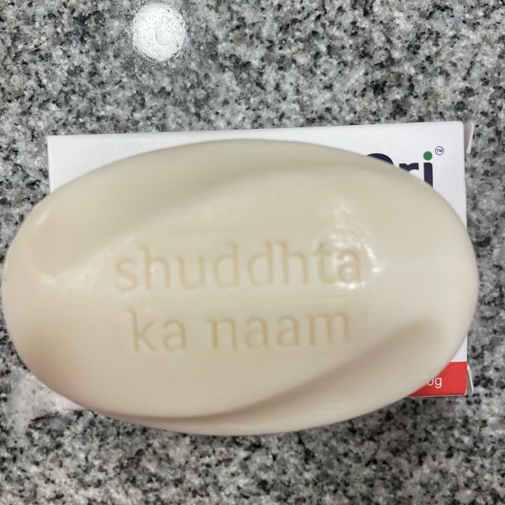 review photo of SriSri Tattva Jabón Vegetal Naranja y Tulasi shared by @juliangsibecas on 24 Dec 2021 - review