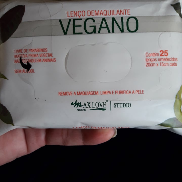 review photo of MAX LOVE make Up Studio Lenço umedecido shared by @fernandabrodrigues39 on 10 May 2022 - review