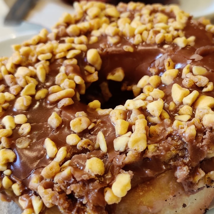 photo of Considerit Crunchie Doughnut shared by @nylalt on  18 Jul 2021 - review