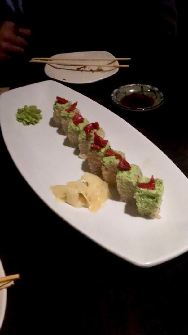 photo of Blue Sushi Sake Grill Eden Roll shared by @alexabenb on  14 Aug 2019 - review