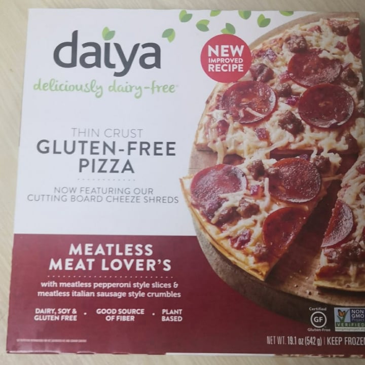 photo of Daiya Meatless Meat Lover’s Pizza shared by @mariadesalomon on  31 Aug 2020 - review