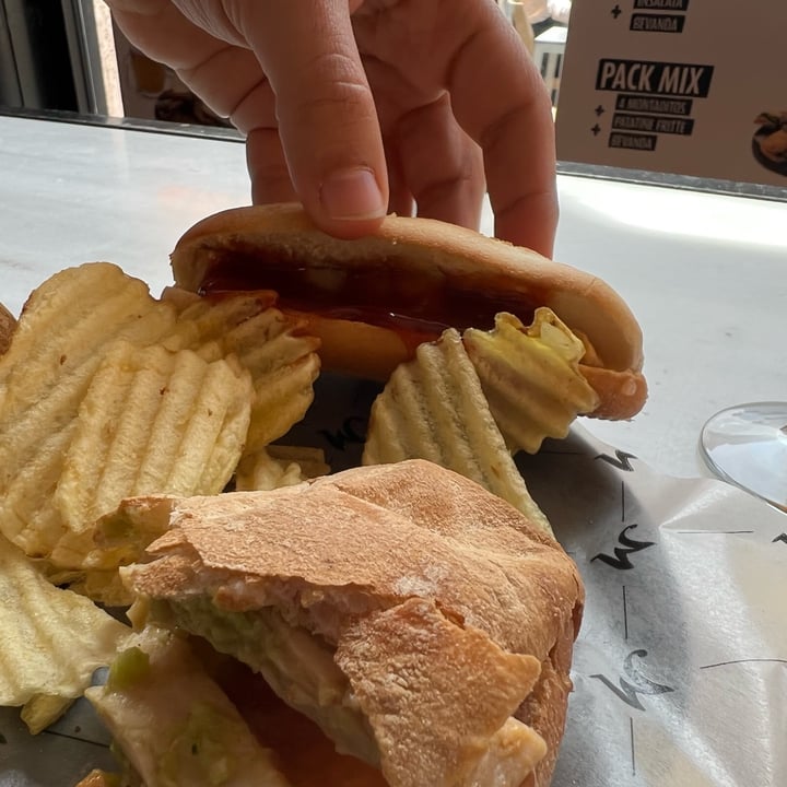 review photo of 100 Montaditos Montadito con straccetti di pollo vegetale heura shared by @robertamurru on 23 Apr 2022 - review