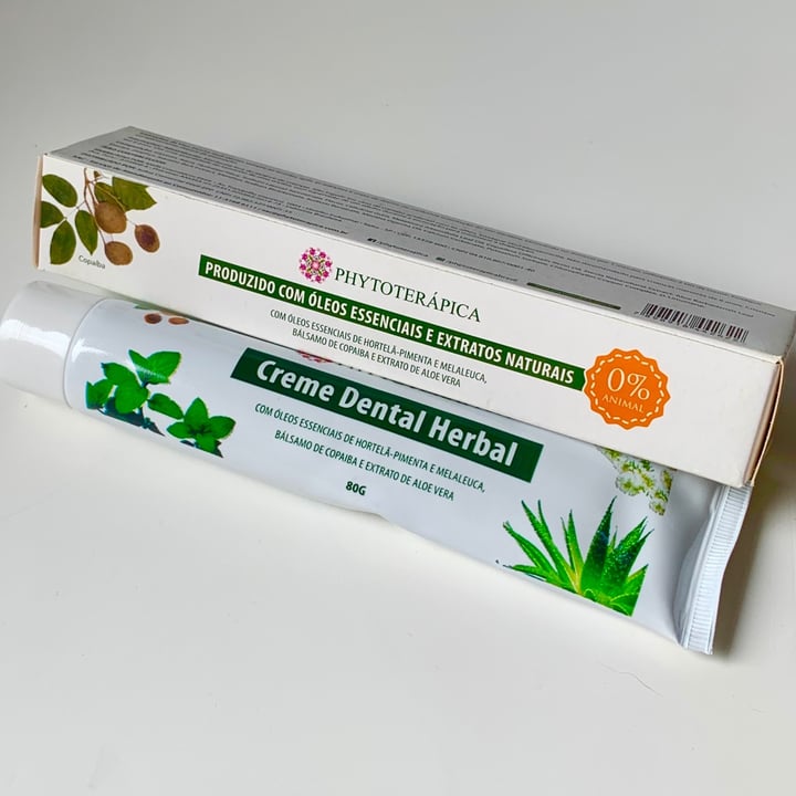 photo of Phitoterápica Creme Dental Herbal shared by @lolario on  23 Jul 2021 - review
