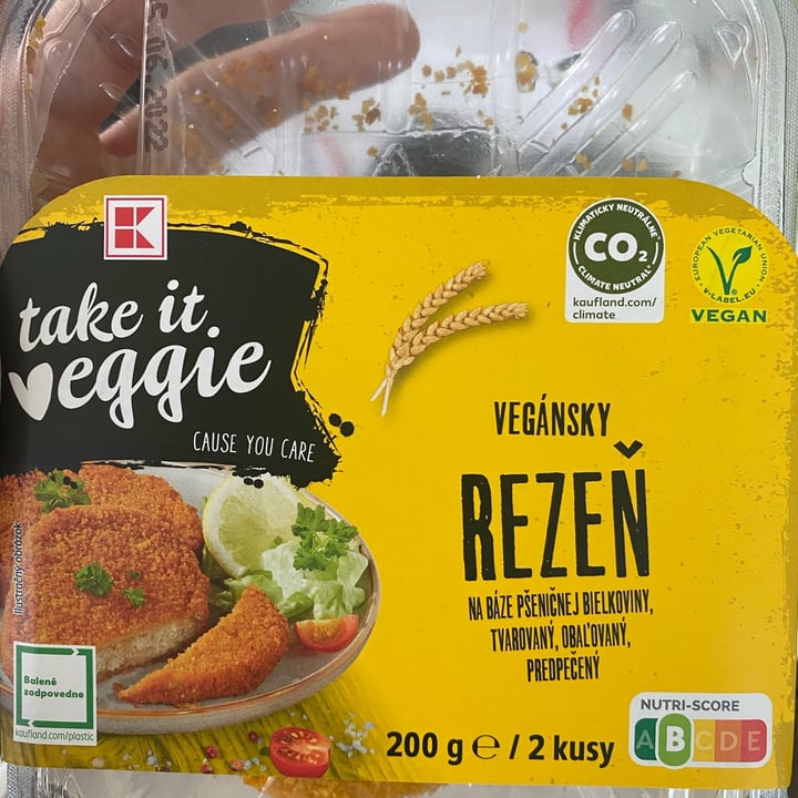 photo of Kaufland Take it Veggie Vegan schnitzel shared by @saminp on  03 Jun 2022 - review