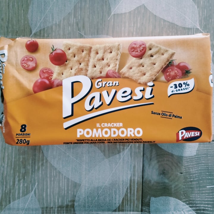 photo of Gran pavesi Crackers al pomodoro shared by @ilariamende on  02 Apr 2022 - review