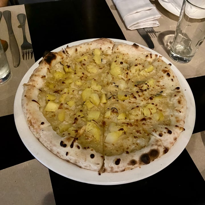 photo of Monnalisa Italian Restaurant Tiziana shared by @dafnelately on  10 Apr 2022 - review