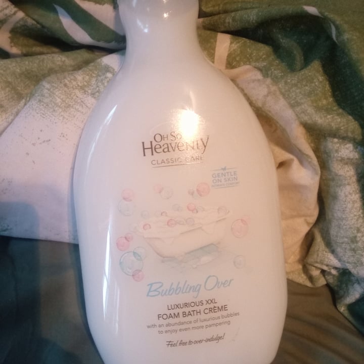 photo of Oh So Heavenly Berry bubbly foam bath shared by @fluffshadow on  03 Mar 2022 - review