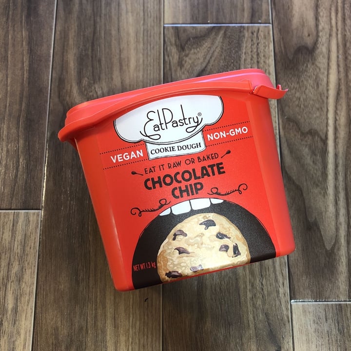 photo of EatPastry Chocolate chip cookie dough shared by @riaria on  29 Oct 2022 - review