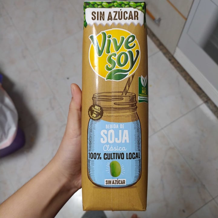 photo of ViveSoy Bebida De Soja Clásica shared by @topito97 on  12 Nov 2020 - review