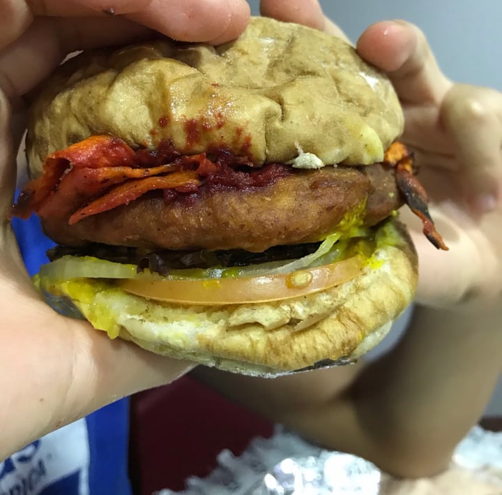 review photo of Casaloma veg.food Hamburguesa De Garbanzo Al Curry shared by @saharaxfade on 13 Jul 2020 - review