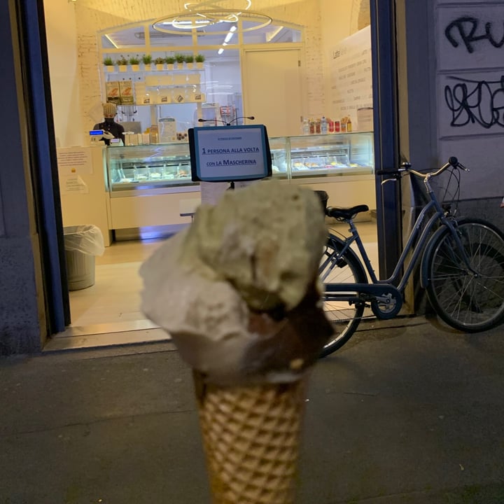 photo of Gelateria Traditional LatteNeve Gelato shared by @memarciano on  18 Apr 2022 - review