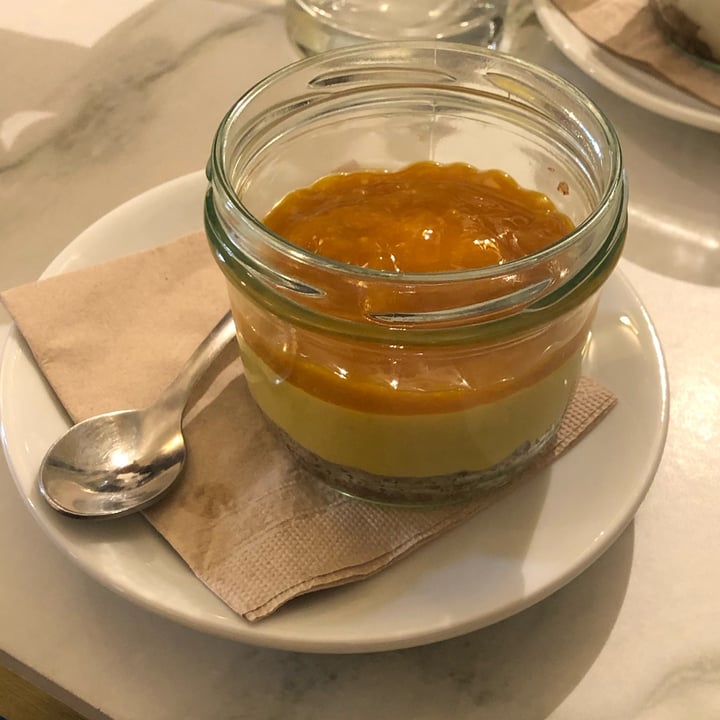 photo of Cortese Café 900 Cheesecake al mango shared by @lupo on  09 Apr 2022 - review