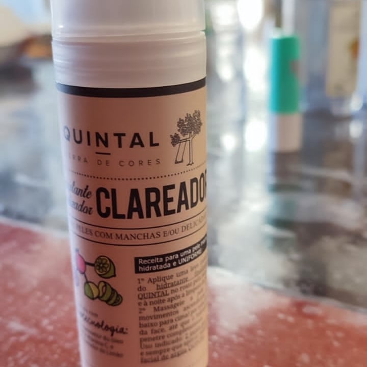 review photo of Quintal Dermocosméticos hidratante facial Clareador shared by @cseaccg on 07 May 2022 - review