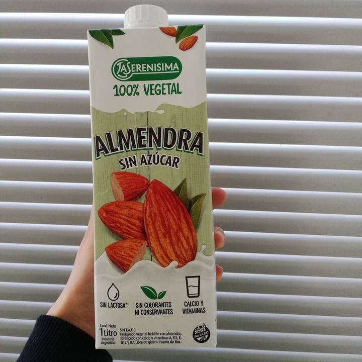 photo of La Serenísima Leche de Almendras Sin Azúcar shared by @valentinaspalletta on  01 Aug 2021 - review