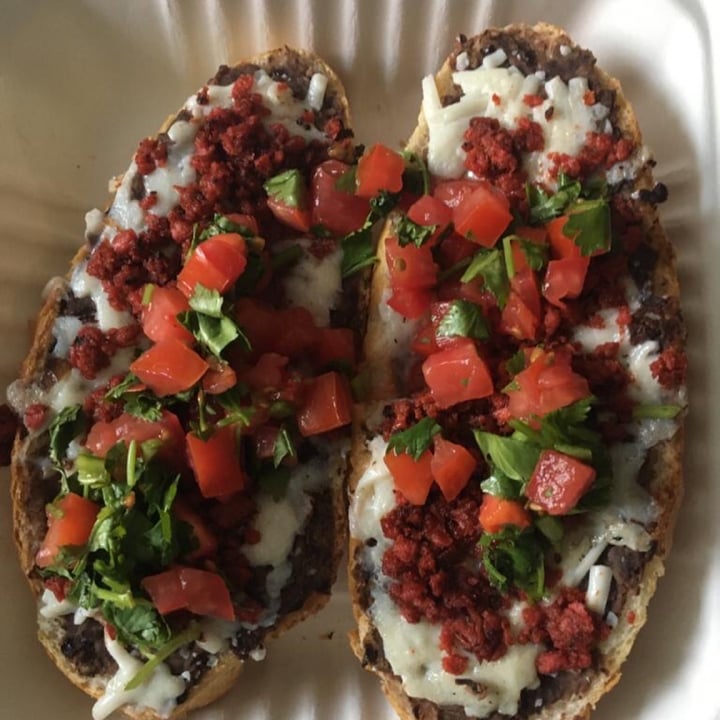 photo of Siempre viva Molletes shared by @lafoodievegana on  24 Jan 2021 - review