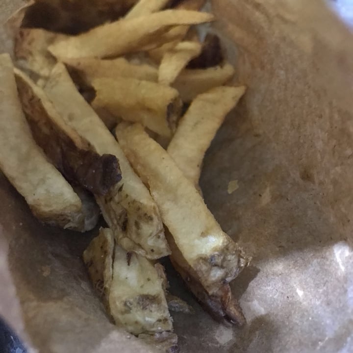 photo of GreenFactory Papas Fritas shared by @candelariex on  07 May 2020 - review