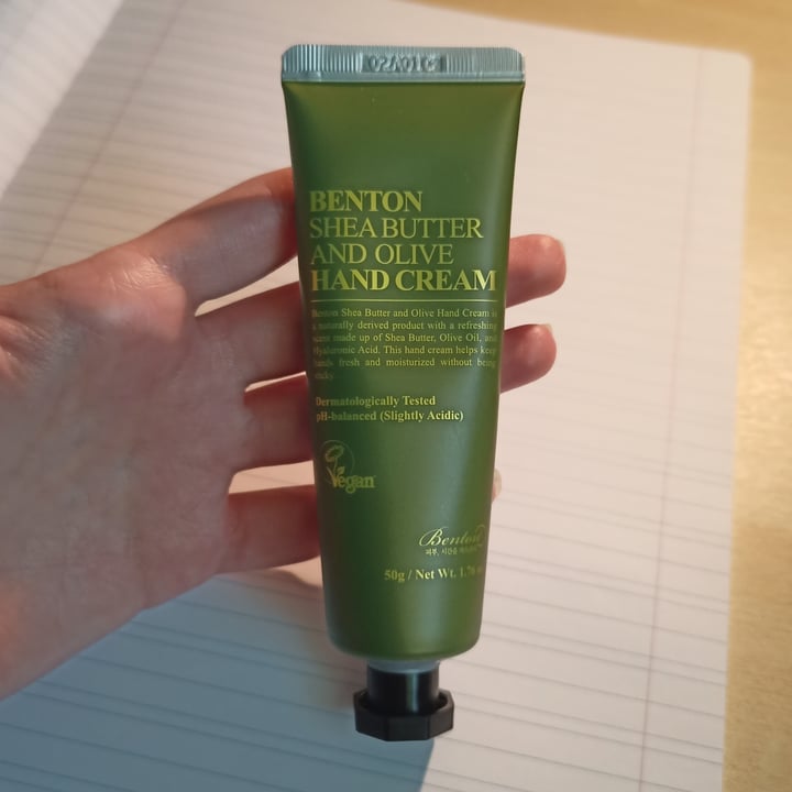 photo of Benton Shea Butter and Olive Hand Cream shared by @aeefos on  21 Apr 2022 - review