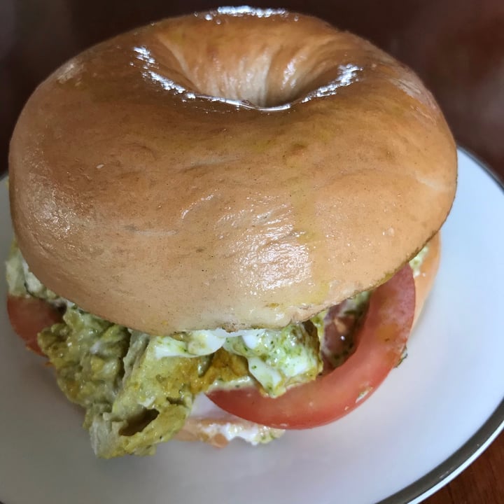 photo of Dolce Bakery Vegan chicken pesto bagel shared by @katiewatt on  30 Jul 2020 - review