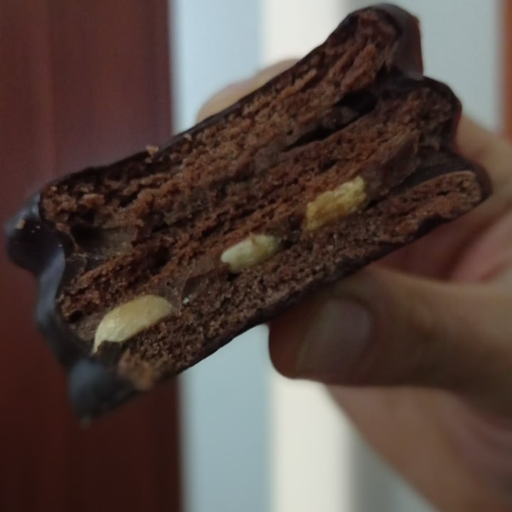 photo of Muet alfajores veganos Alfajores Veganos shared by @marcesalas on  01 Mar 2022 - review