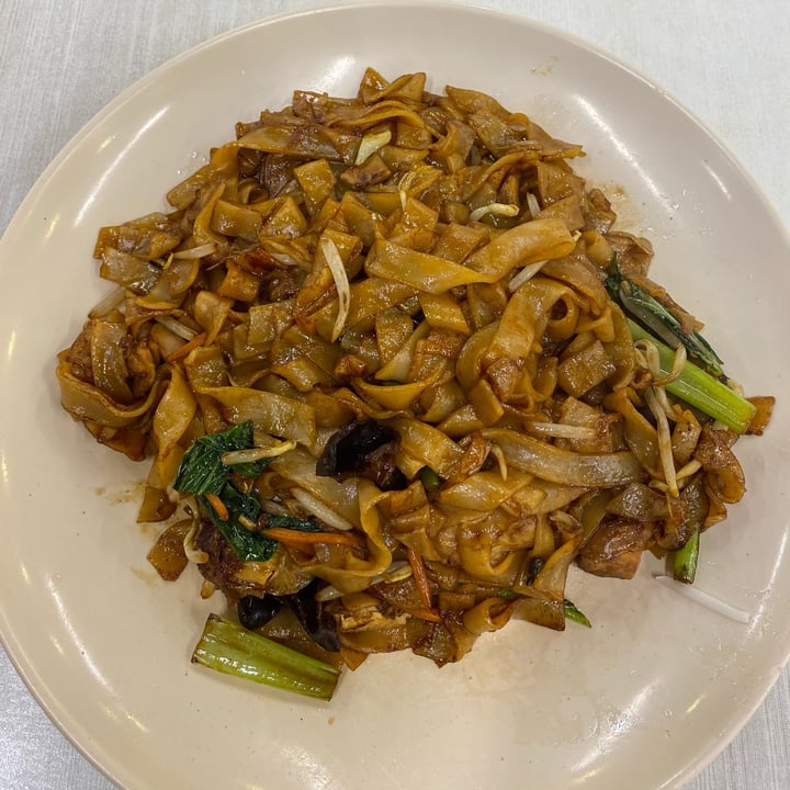review photo of Just Greens Vegetarian Fried Kway Teow shared by @blxck on 29 Jun 2022 - review