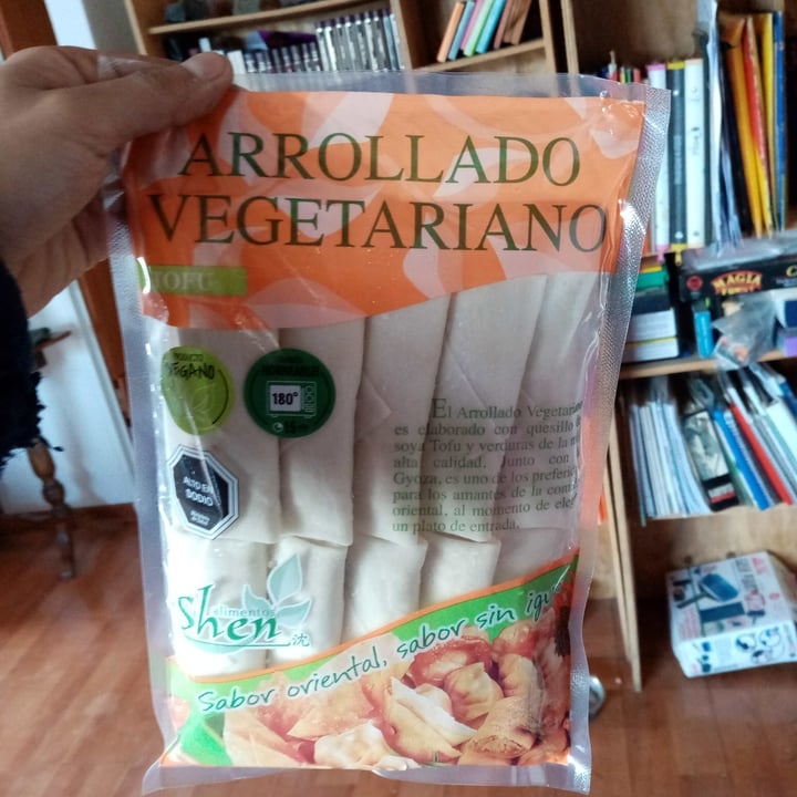 photo of Shen Arrollado vegetariano shared by @gatosombra on  13 Jul 2021 - review