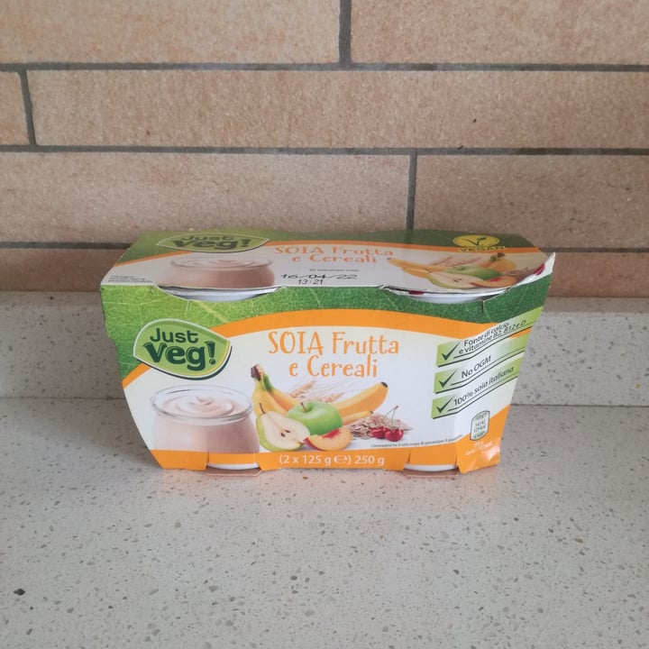 photo of Just Veg! (ALDI Italy) Yogurt soia frutta e cereali shared by @eleonora85 on  28 Mar 2022 - review