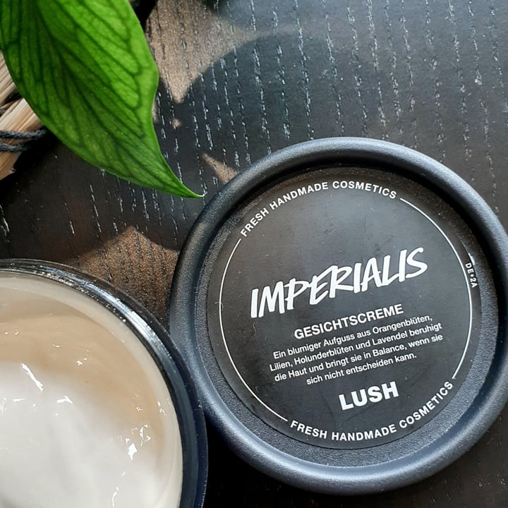 photo of LUSH Fresh Handmade Cosmetics Imperialis shared by @doryladame on  09 Dec 2021 - review