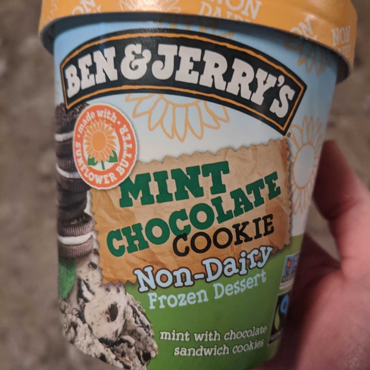 photo of Ben & Jerry's Mint Chocolate Cookie shared by @redeft89 on  15 Jan 2022 - review