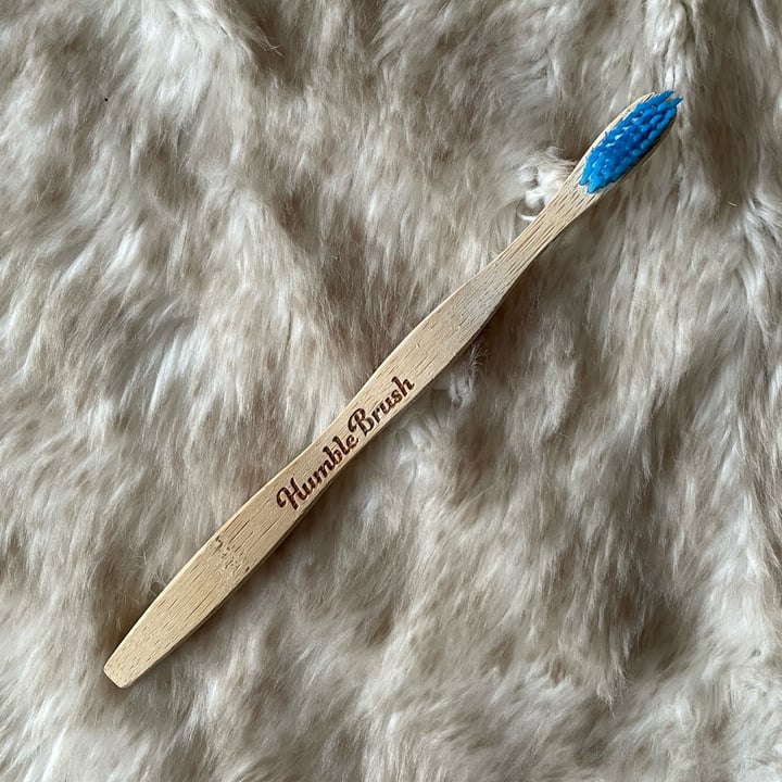 photo of Humble Brush Cepillo De Dientes shared by @minmarmag on  05 Dec 2021 - review