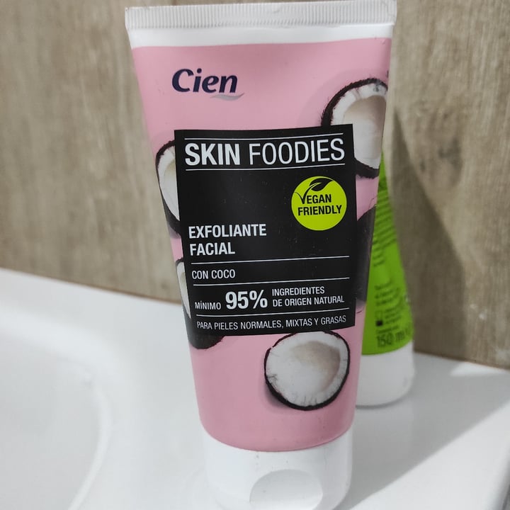 photo of Cien Exfoliante Facial con Coco shared by @saruchi on  16 Feb 2021 - review