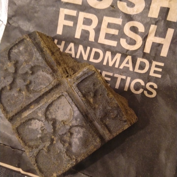 photo of LUSH Fresh Handmade Cosmetics Henné Rouge shared by @dorian_hyde on  27 Apr 2020 - review