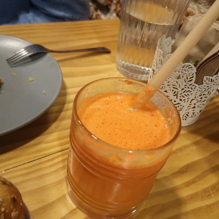 review photo of Bohemian Lane Pastelería Vegana Zumo Vitamina C shared by @espargatus on 08 Nov 2022 - review
