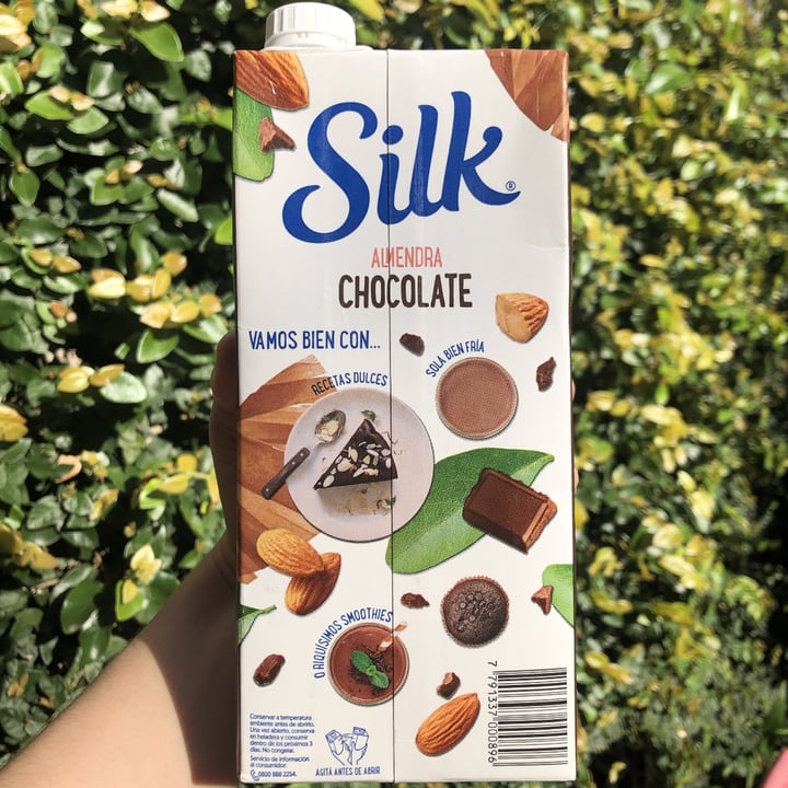 photo of Silk Bebida de Almendra sabor Chocolate shared by @lelusol on  30 Aug 2020 - review