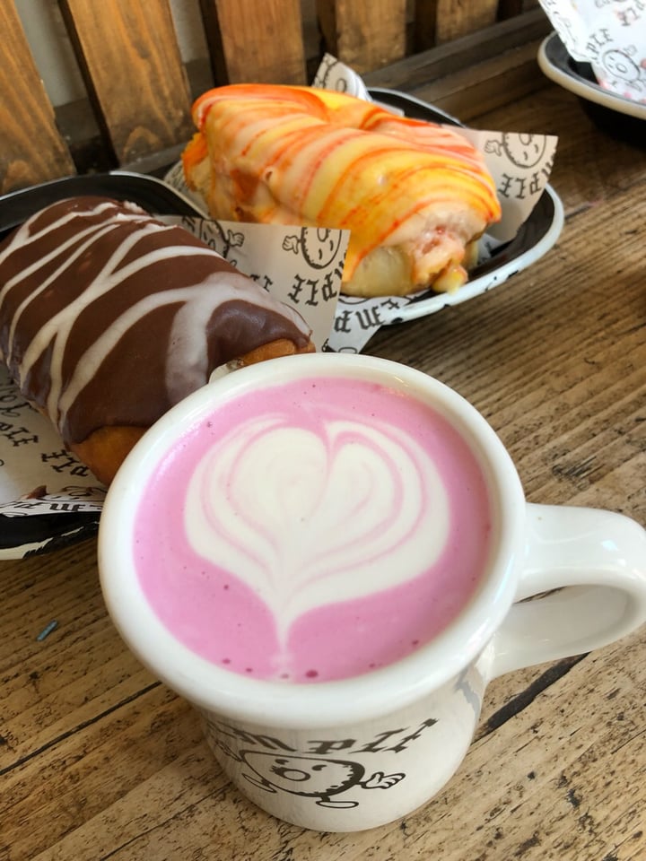 photo of Temple Coffee & Donuts Doughnuts shared by @cjbadger5 on  28 May 2019 - review