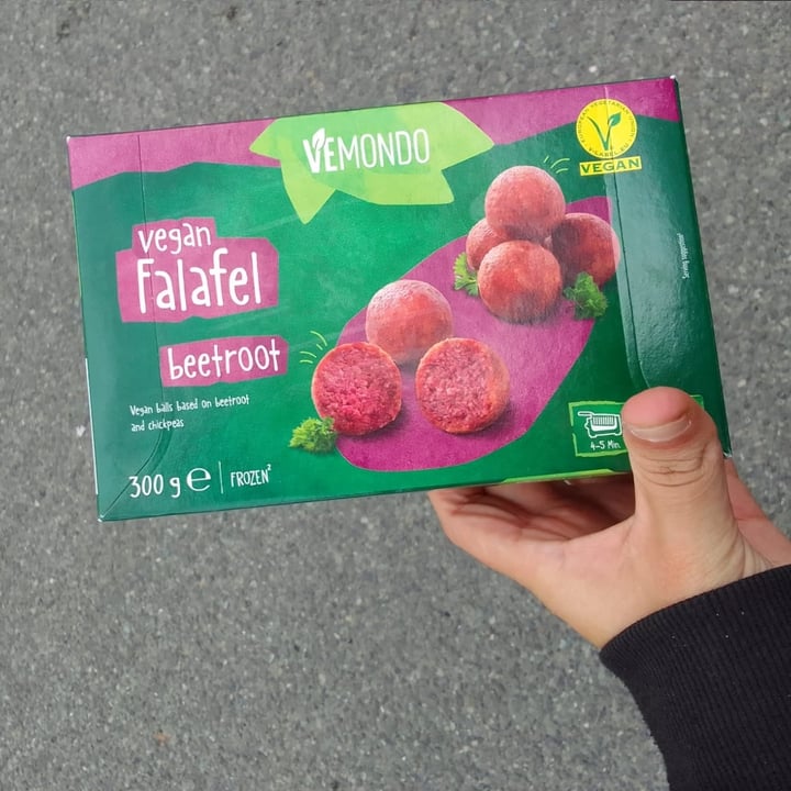 photo of Vemondo  falafel barbabietola shared by @saporidichiara on  20 Oct 2022 - review