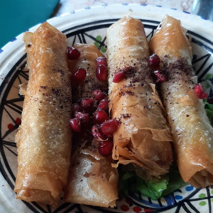 review photo of Fairouz Rolls di verdure shared by @cloooodi on 04 Sep 2022 - review