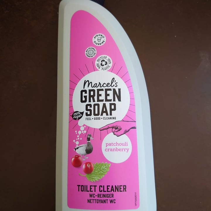 photo of Marcel’s Green Soap Toilettenreiniger Patchouli & Cranberry shared by @jazzws on  08 Jul 2022 - review