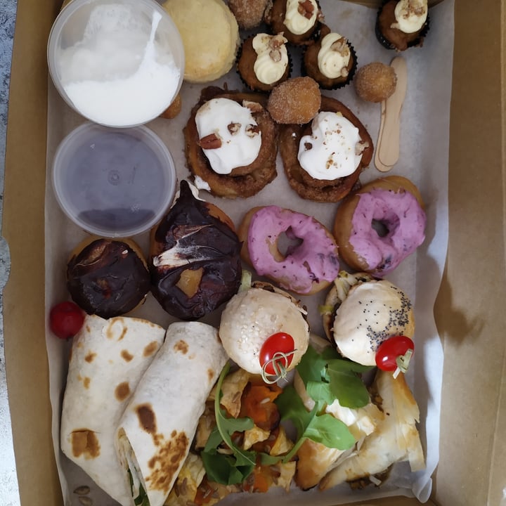 photo of Wake and Bake Kitchen High Tea Picnic Boxes shared by @deidrejohnson on  27 Nov 2021 - review