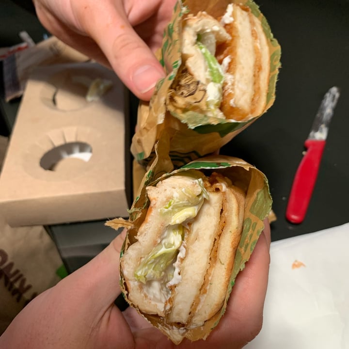 photo of Burger King Vegan Royale shared by @kaylynparbs on  27 Sep 2021 - review