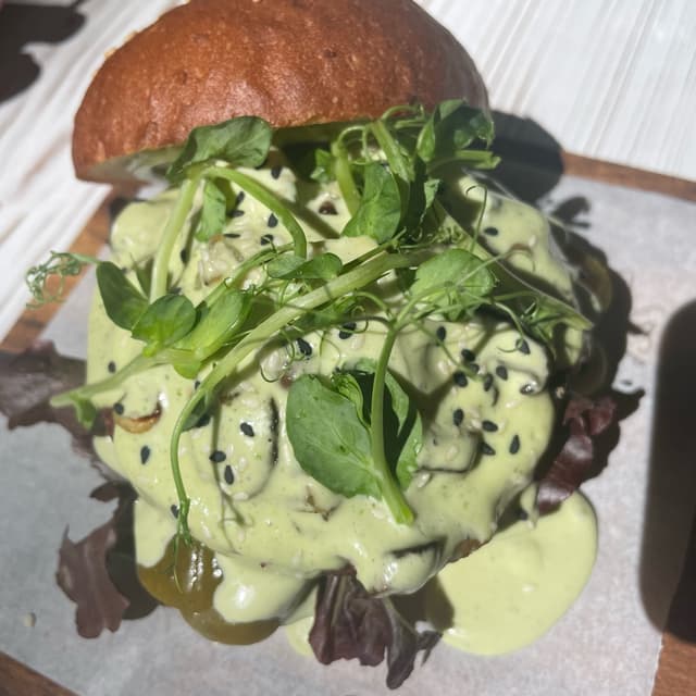 Foto del piatto “Juvenate Jungle Burger”