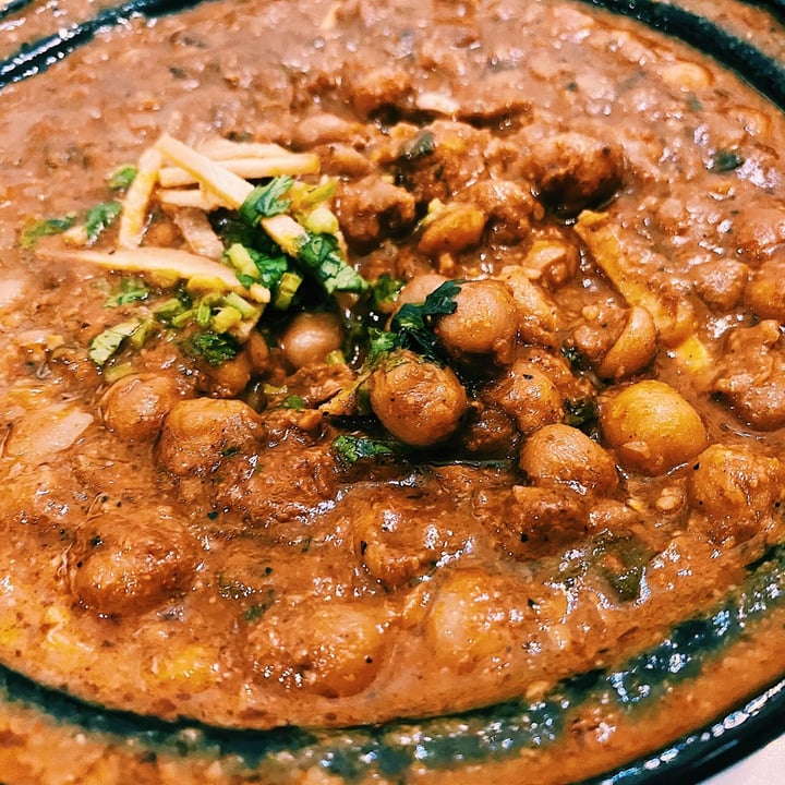 photo of Riyasat Indian Restaurant & Bar - Oakville Punjabi Chole shared by @lynnetomlinson on  03 Apr 2021 - review