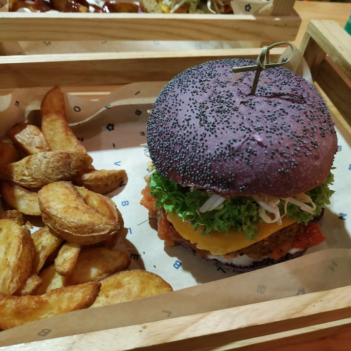 photo of Flower Burger Flower Burger shared by @niniane on  10 Apr 2022 - review