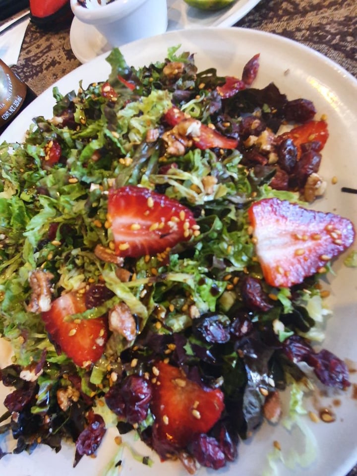 review photo of La Casa de Frida Mexican Restaurant Ensalada shared by @marianamg on 22 Feb 2020 - review