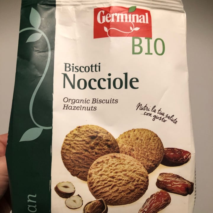 photo of Germinal Bio Biscotti Nocciole Con Succo Di Datteri shared by @mammavitaminica on  06 Apr 2022 - review