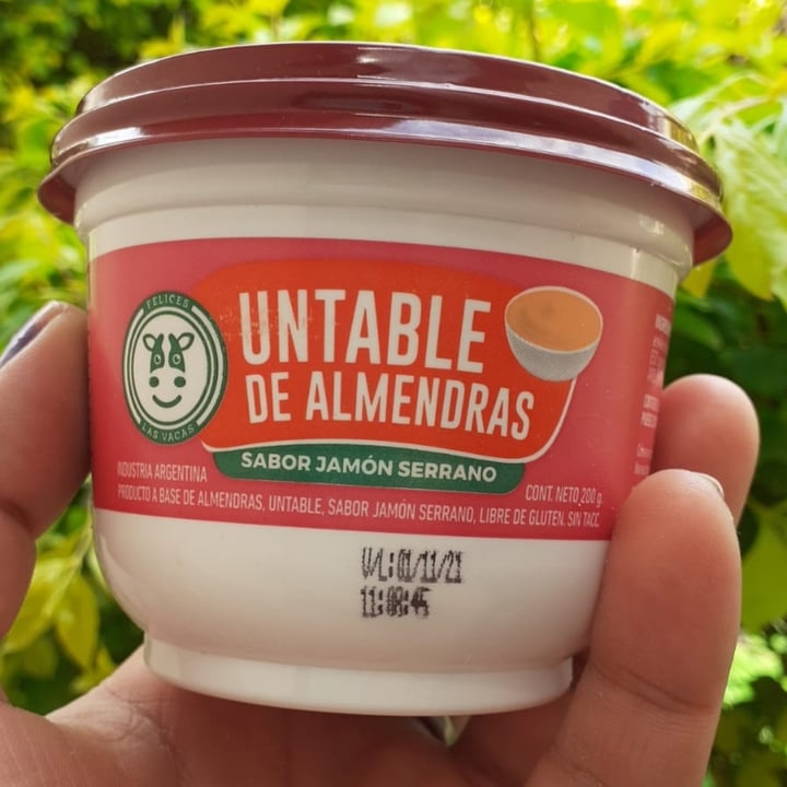 photo of Felices Las Vacas Queso Untable de Almendras sabor Jamón Serrano shared by @malehofsetz on  15 Oct 2021 - review