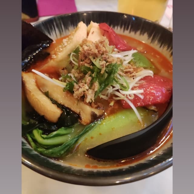 Foto del piatto “Spicy Veggie Miso Ramen”