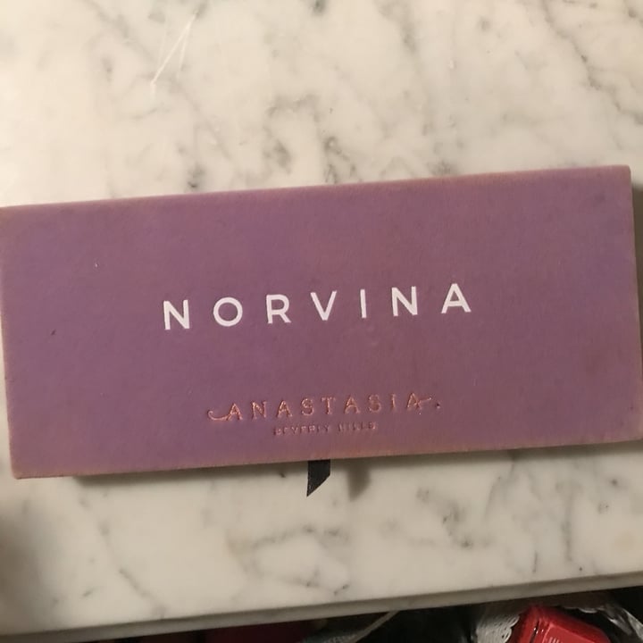 photo of Anastasia Beverly Hills Norvina Palette shared by @racheljanehall on  29 Apr 2020 - review