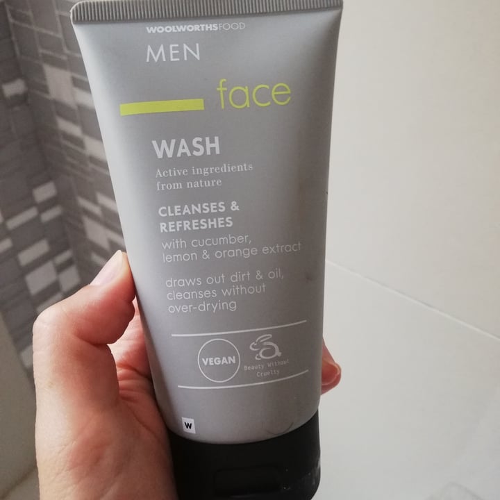review photo of Woolworths Mens face wash shared by @nics on 15 Feb 2022 - review