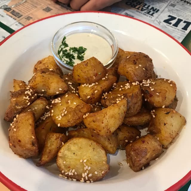 Photo of the dish “Patatas churrasqueiras”