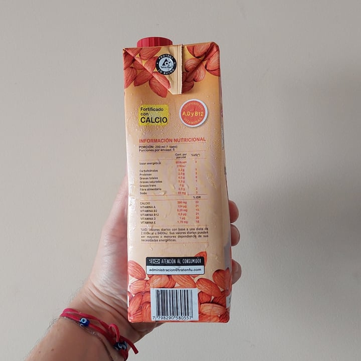 photo of Tratenfu Leche de Almendras Vainilla shared by @flay on  20 Apr 2022 - review